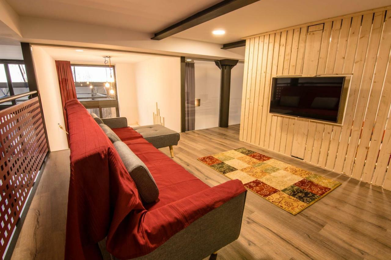 Cal Dansa Apartment Berga Ngoại thất bức ảnh